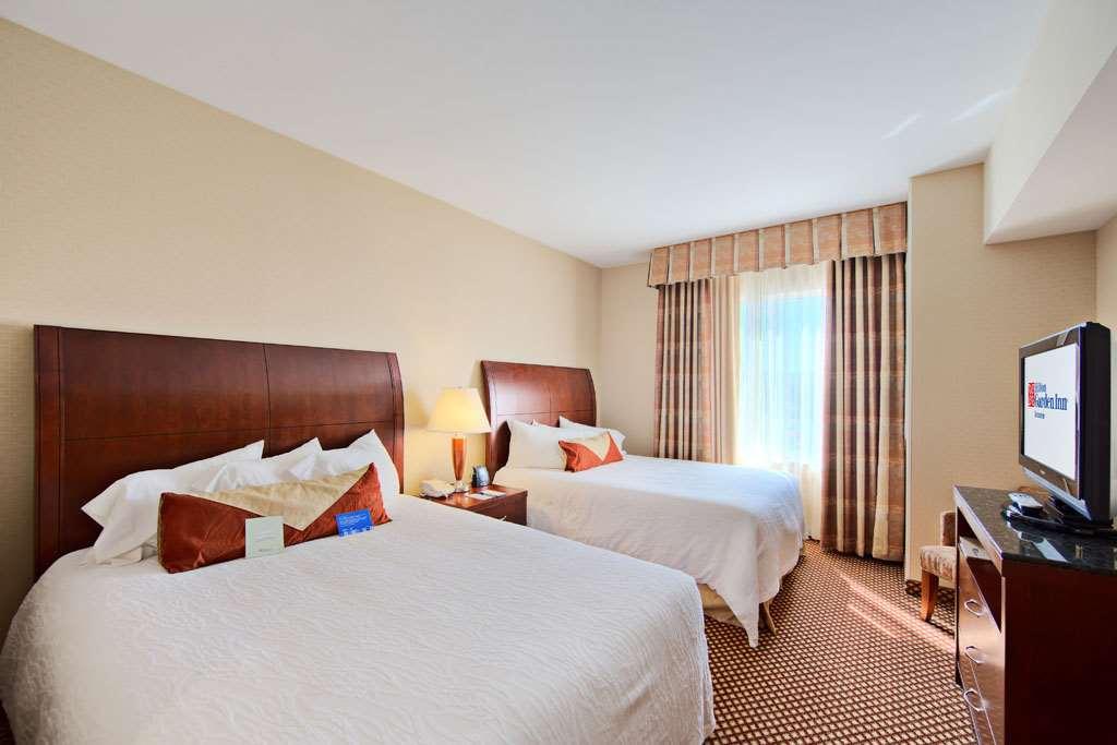 Hilton Garden Inn Ларами Стая снимка