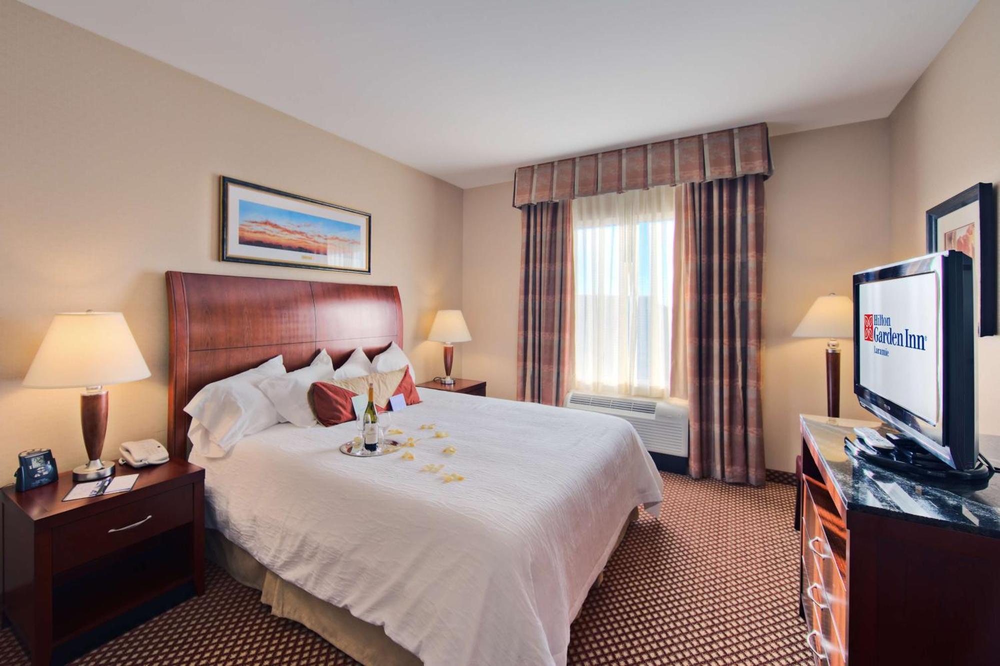 Hilton Garden Inn Ларами Екстериор снимка