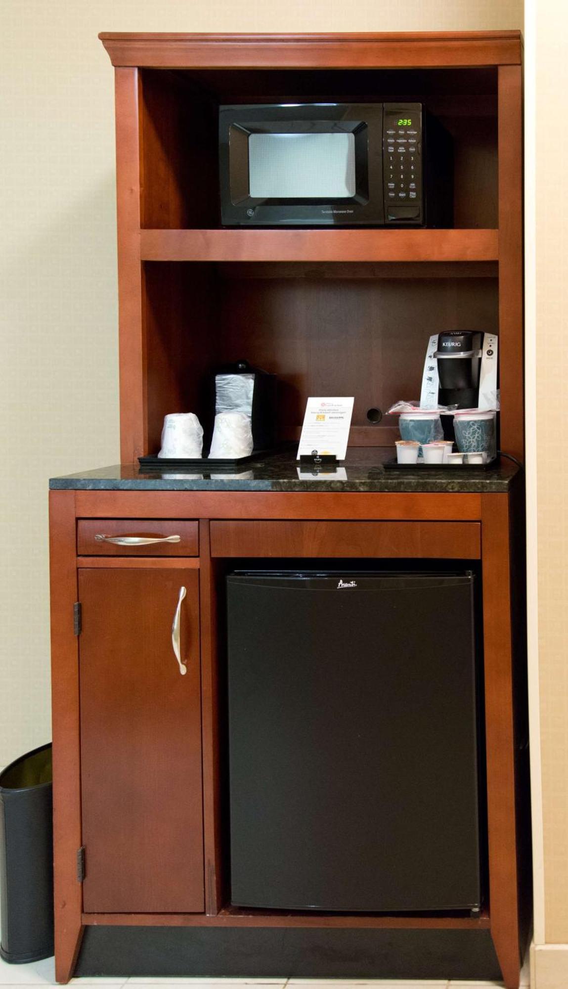 Hilton Garden Inn Ларами Екстериор снимка