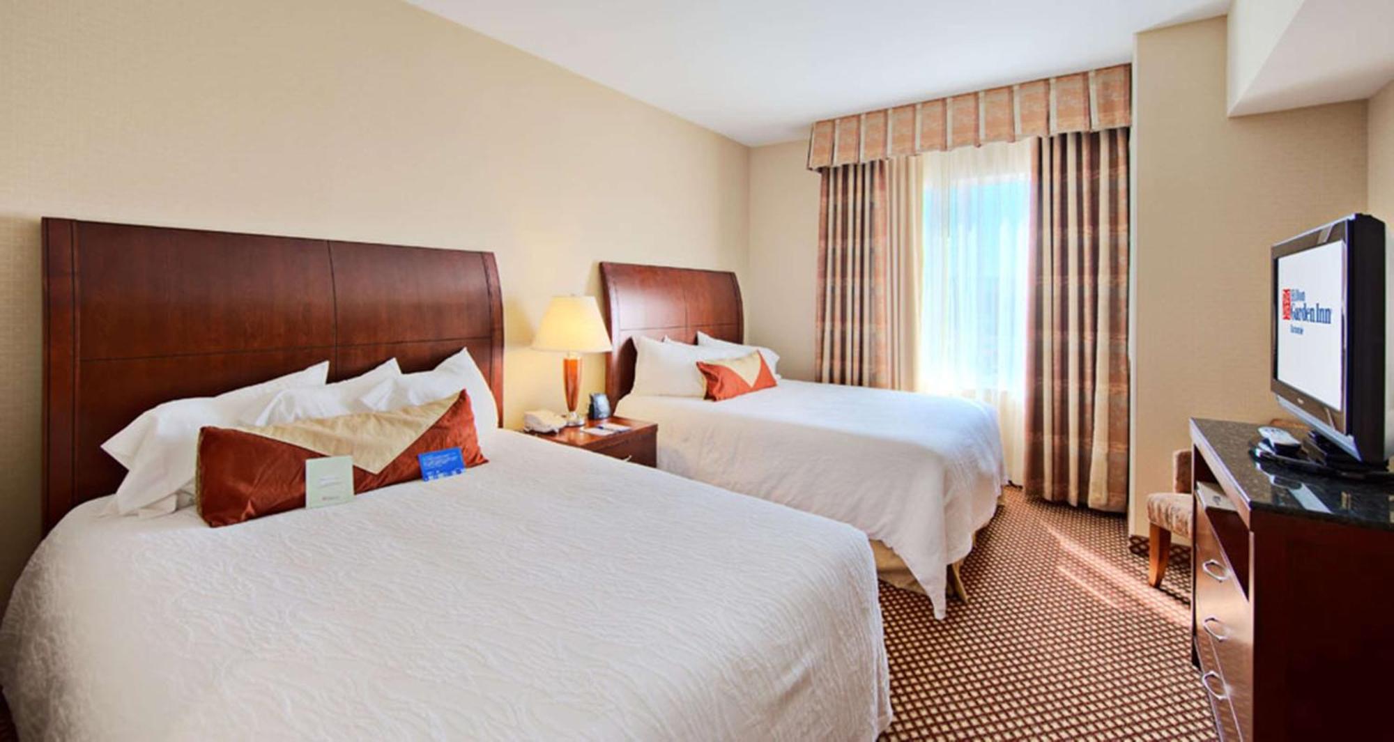 Hilton Garden Inn Ларами Екстериор снимка
