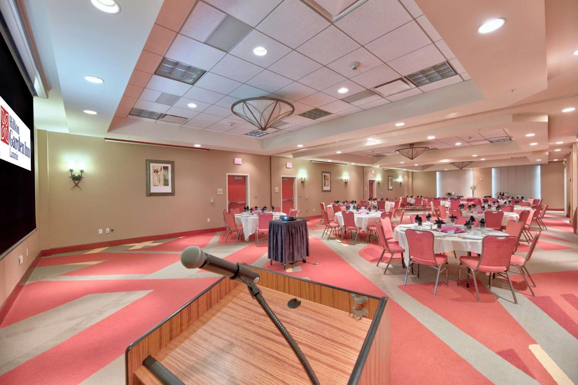 Hilton Garden Inn Ларами Екстериор снимка