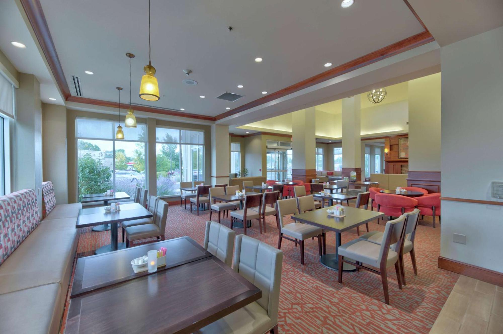 Hilton Garden Inn Ларами Екстериор снимка