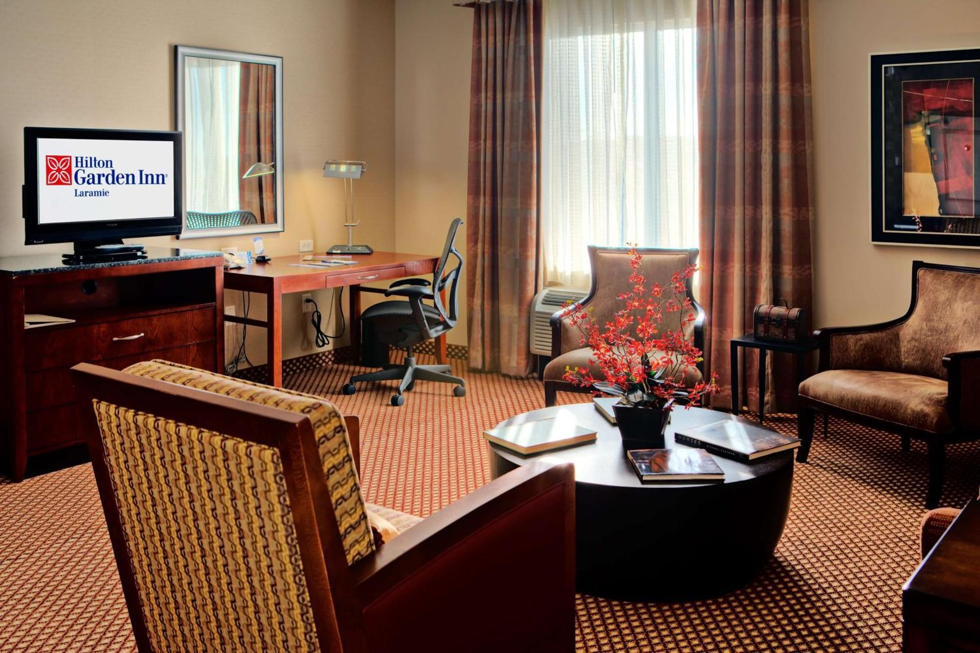 Hilton Garden Inn Ларами Екстериор снимка