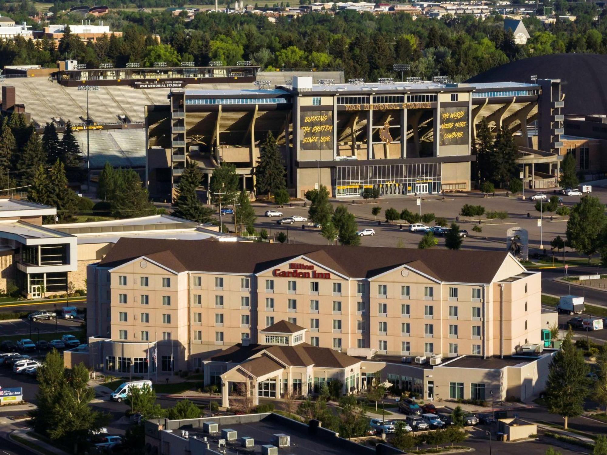 Hilton Garden Inn Ларами Екстериор снимка