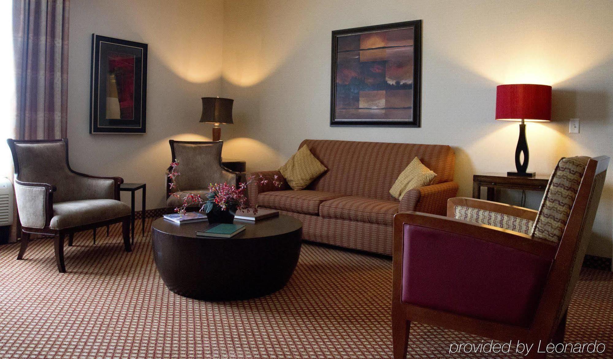 Hilton Garden Inn Ларами Екстериор снимка