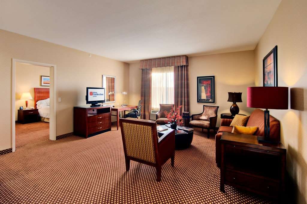 Hilton Garden Inn Ларами Стая снимка